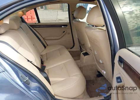 2005 BMW 325I из США, поврежденный, VIN WBAEV33405KX11374